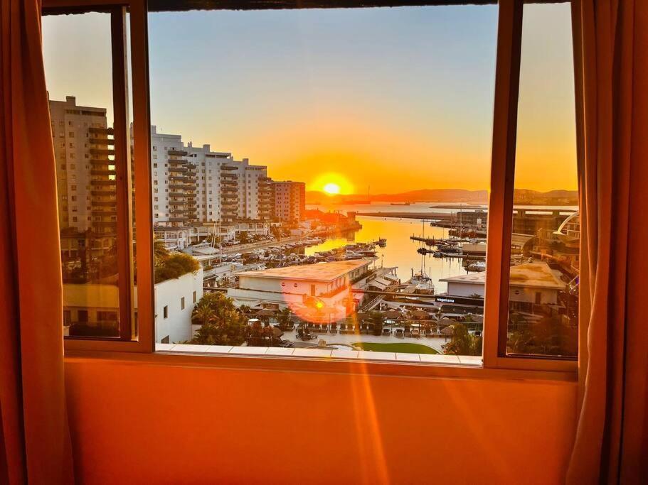 The Rock Retreat - Gibraltar Daire Dış mekan fotoğraf